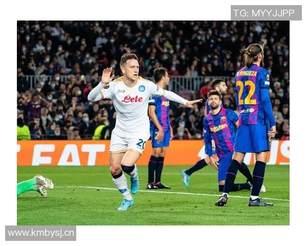 泽林斯基回顾精彩进球训练经历感谢恰尔汉奥卢的完美助攻 泽林斯基回顾精彩进球训练经历感谢恰尔汉奥卢的完美助攻