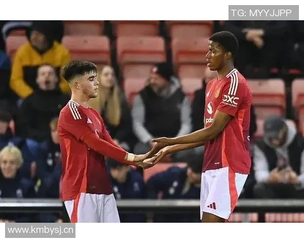 费迪南德批评阿莫林战术调整如同轮盘赌难以持久