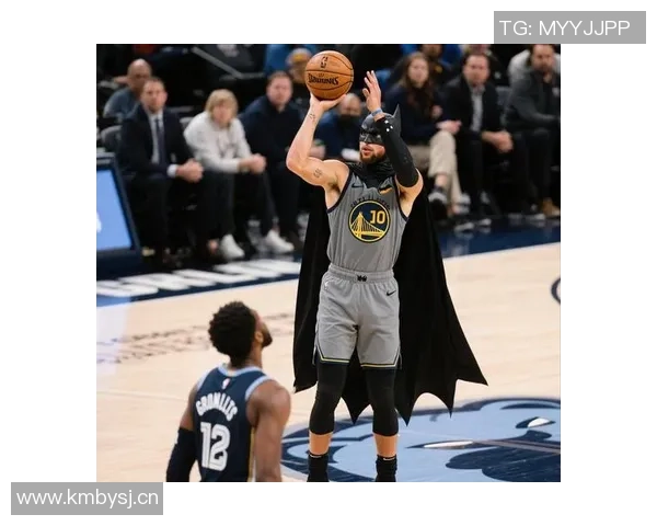 今晚巴特勒否认代替库里成为蝙蝠侠称绝对不是